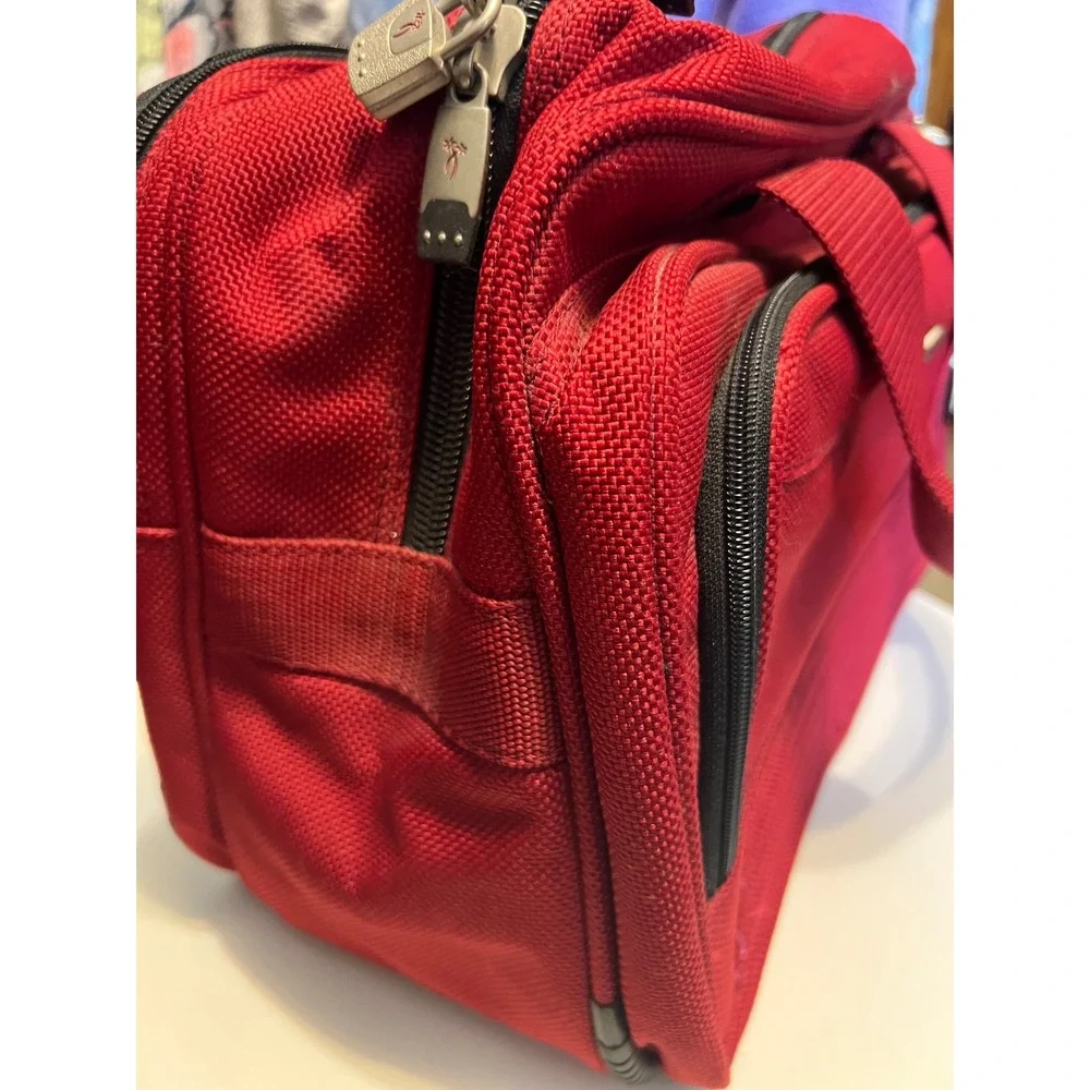 Ricardo Beverly‎ Hills Red Travel Tote Bag Carry-On 16x8x12 Zip Compartments